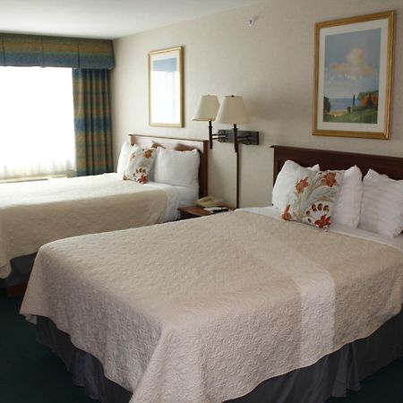 Baraga Lakeside Inn Экстерьер фото